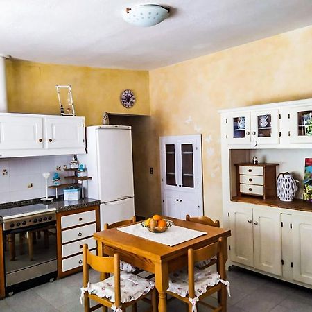 Casa Maddalenina Con Giardino, Vicino Al Mare! Leilighet La Maddalena  Eksteriør bilde