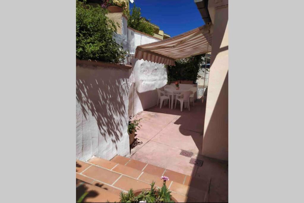 Casa Maddalenina Con Giardino, Vicino Al Mare! Leilighet La Maddalena  Eksteriør bilde